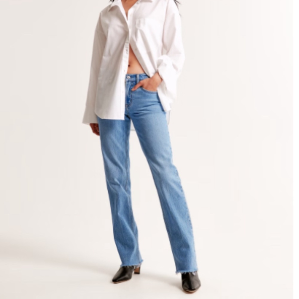 Abercrombie The Straight Mid rise  - Medium